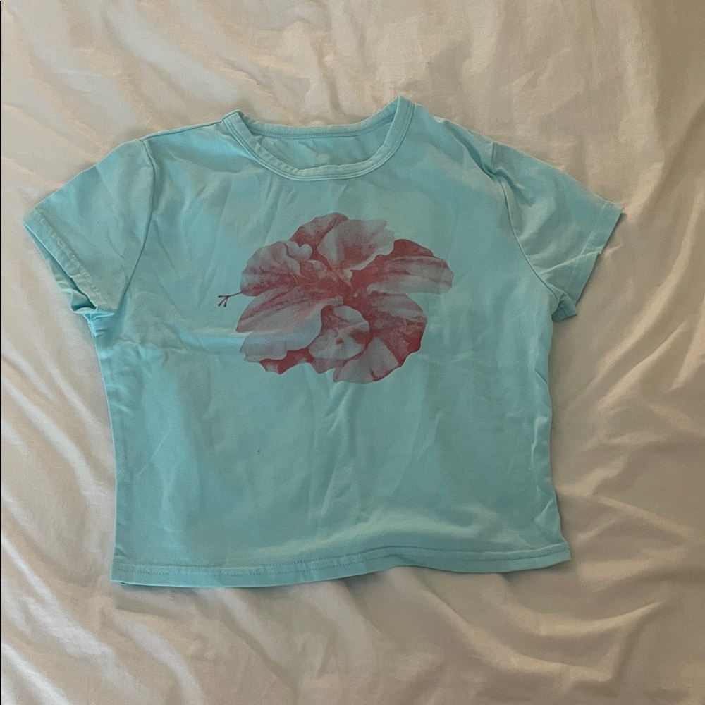 cropped Blue Floral T-Shirt